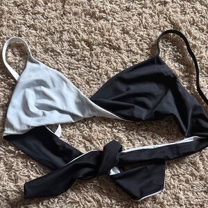 Lafayette 148 New York White and Black Bikini top